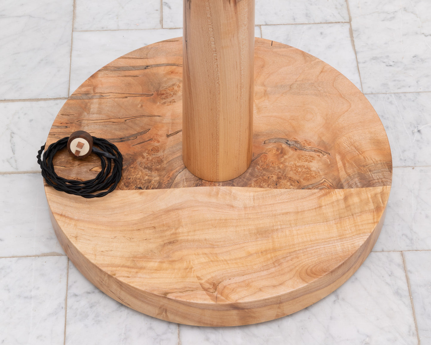 DIMNER FLOOR LAMP - NATURAL MAPLE
