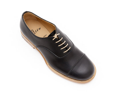 WOMEN'S LEATHER SHOES IN NERO