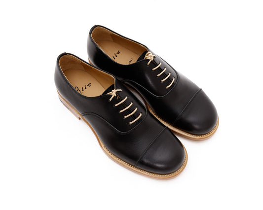 WOMEN'S LEATHER SHOES IN NERO