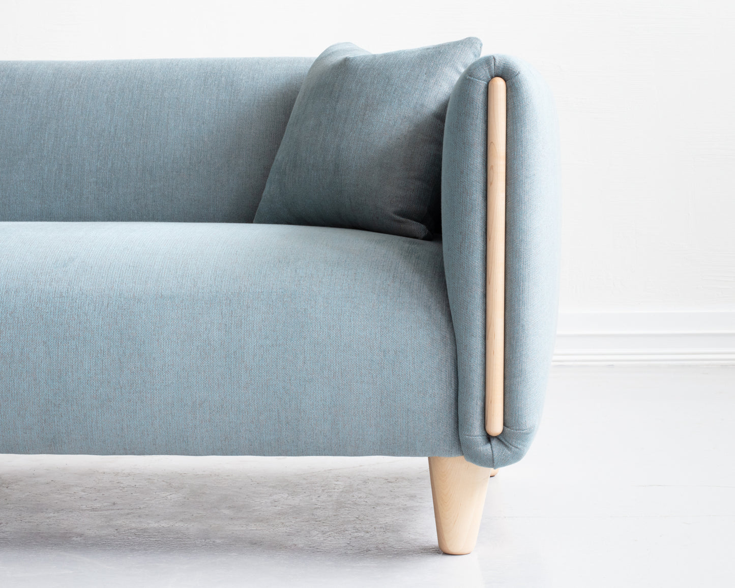 NOBOL SOFA - 7'L, BDDW FABRIC #442, NATURAL MAPLE FEET