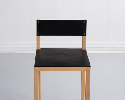 SQUARE GUEST COUNTER STOOL - NATURAL MAPLE, DARK MULLED LEATHER