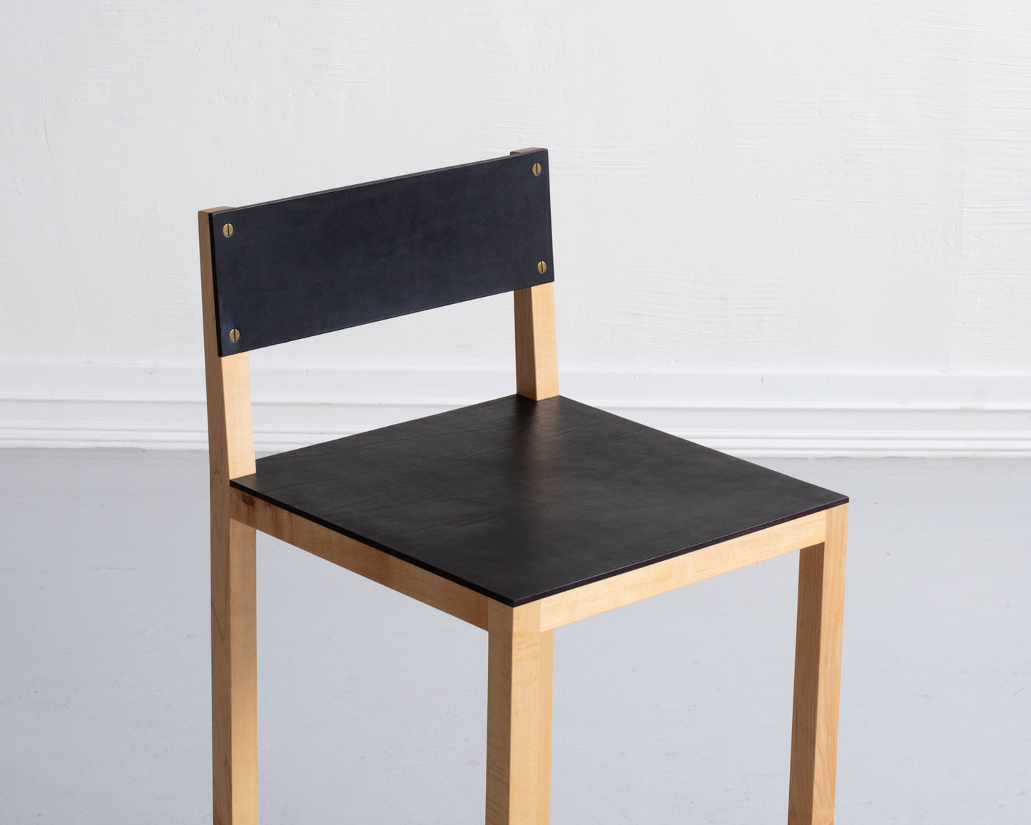 SQUARE GUEST COUNTER STOOL - NATURAL MAPLE, DARK MULLED LEATHER