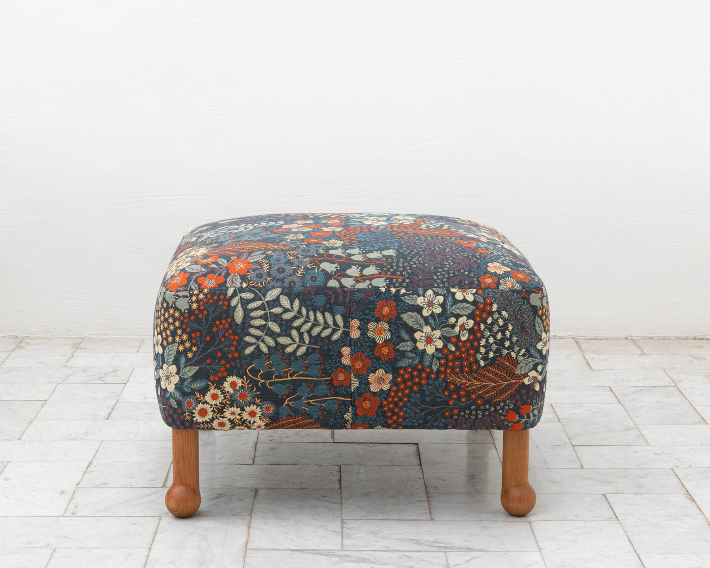 MABEL OTTOMAN - 24", BDDW FABRIC #324, CHERRY FEET