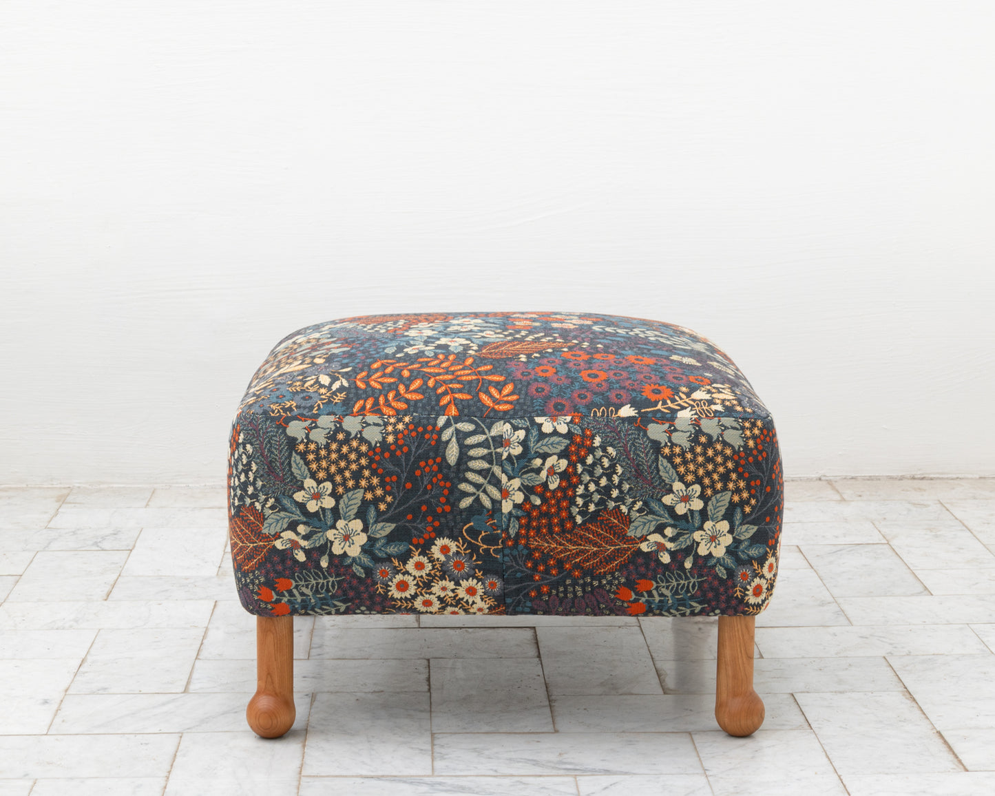 MABEL OTTOMAN - 24", BDDW FABRIC #324, CHERRY FEET