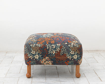 MABEL OTTOMAN - 24", BDDW FABRIC #324, CHERRY FEET