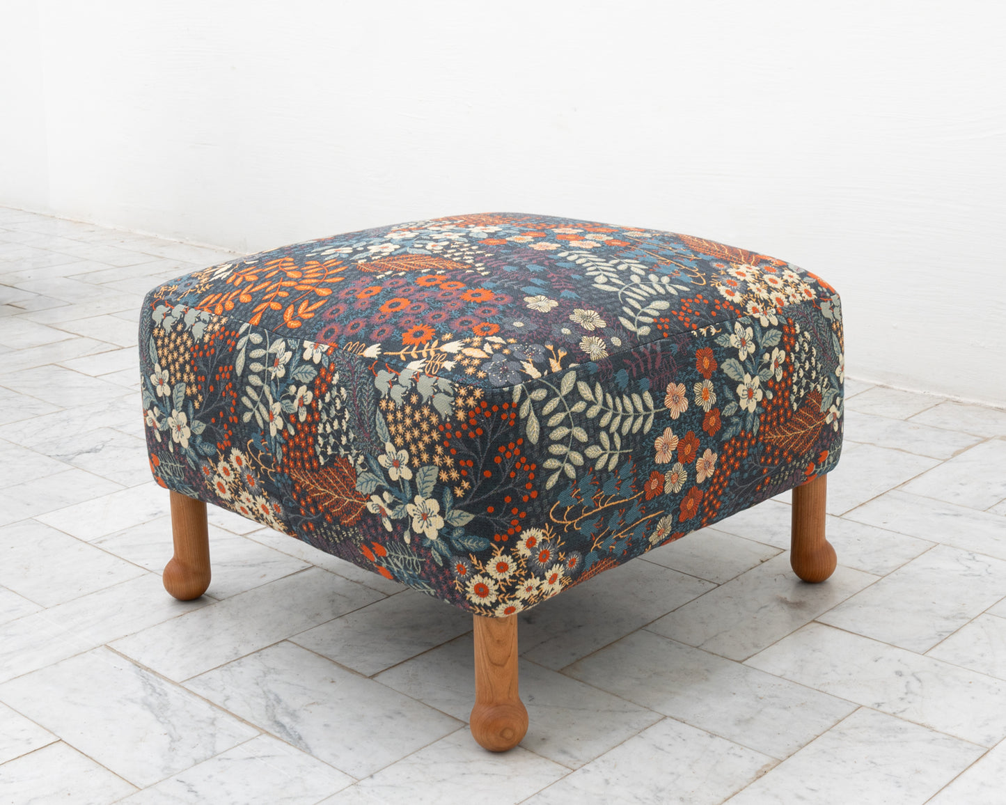 MABEL OTTOMAN - 24", BDDW FABRIC #324, CHERRY FEET
