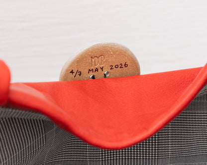 LEATHER PURSE WITH CERAMIC BUTTON (ED. 4/7)