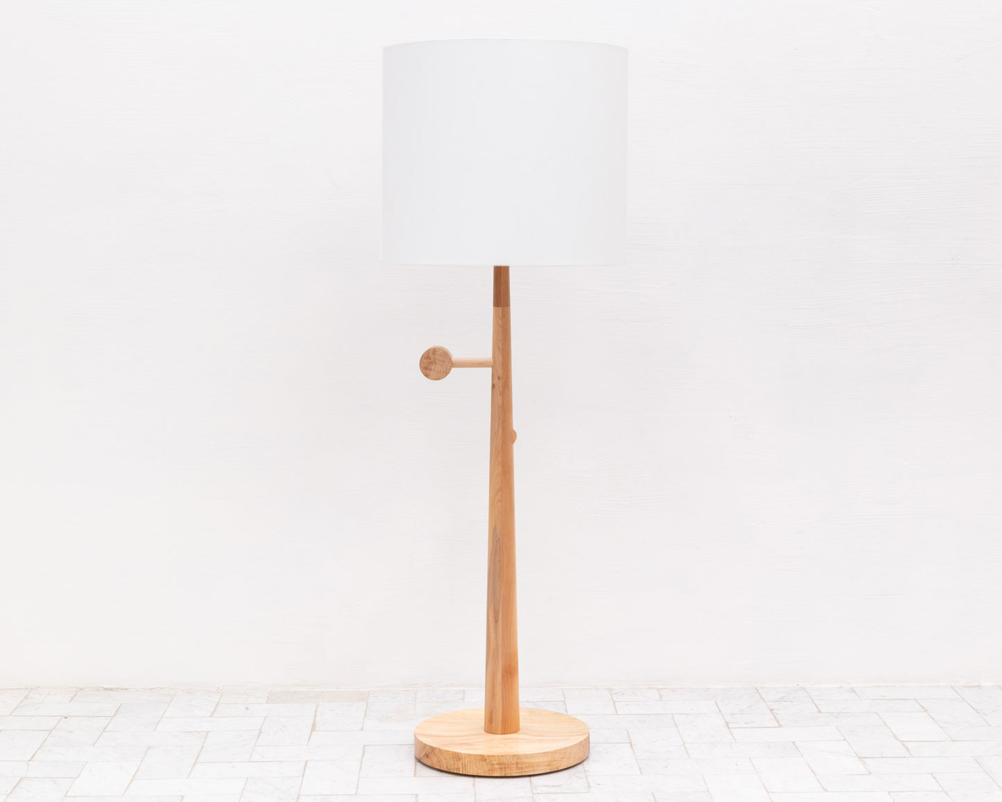 DIMNER FLOOR LAMP - NATURAL MAPLE