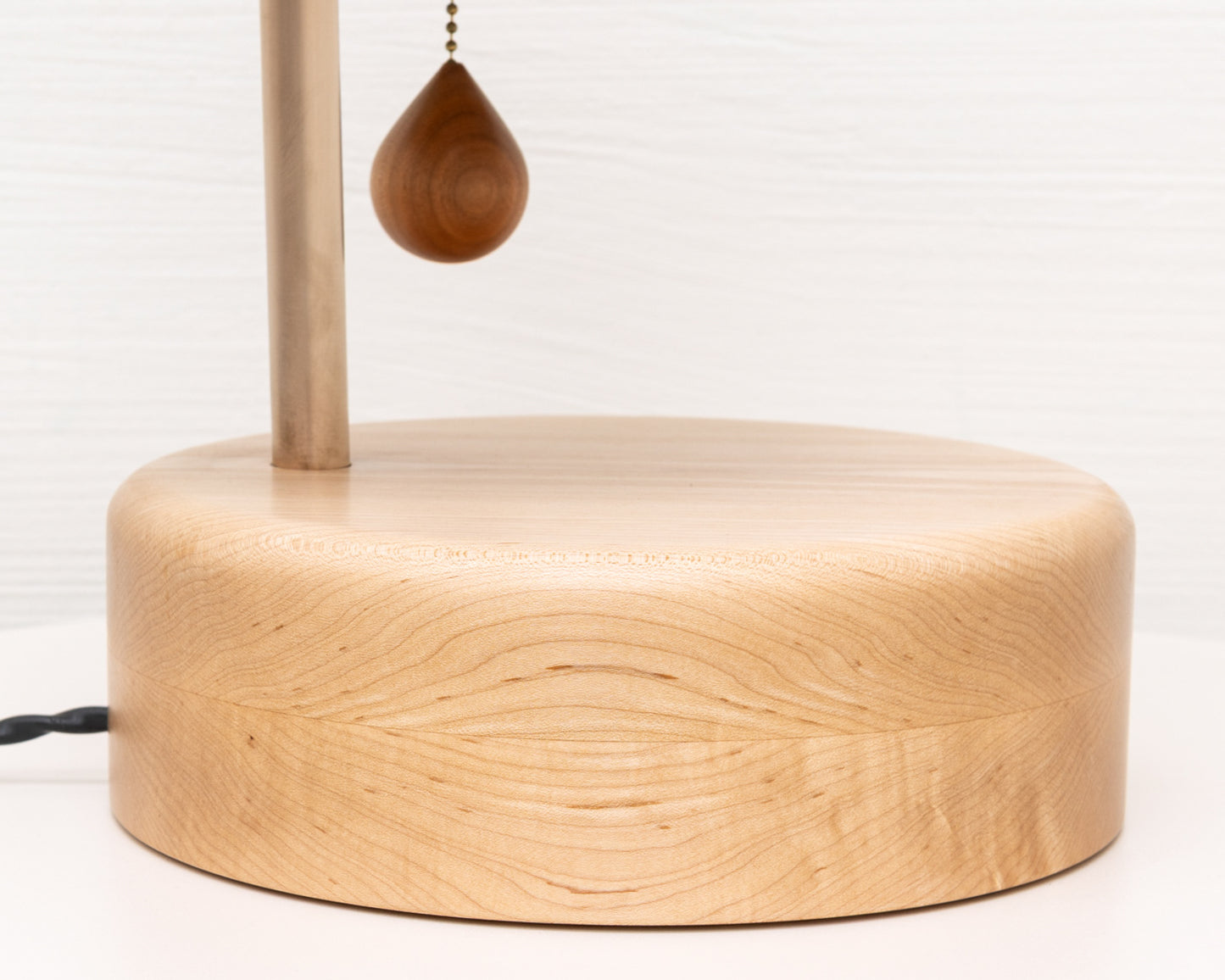 HUBEY LAMP