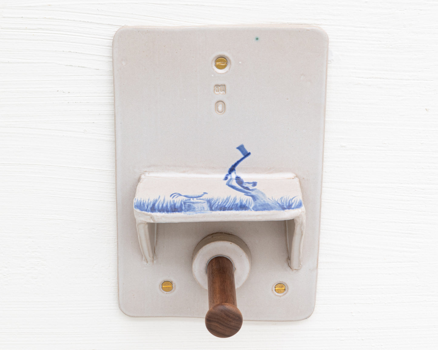 CERAMIC TOILET PAPER HOLDER