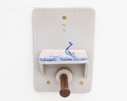 CERAMIC TOILET PAPER HOLDER