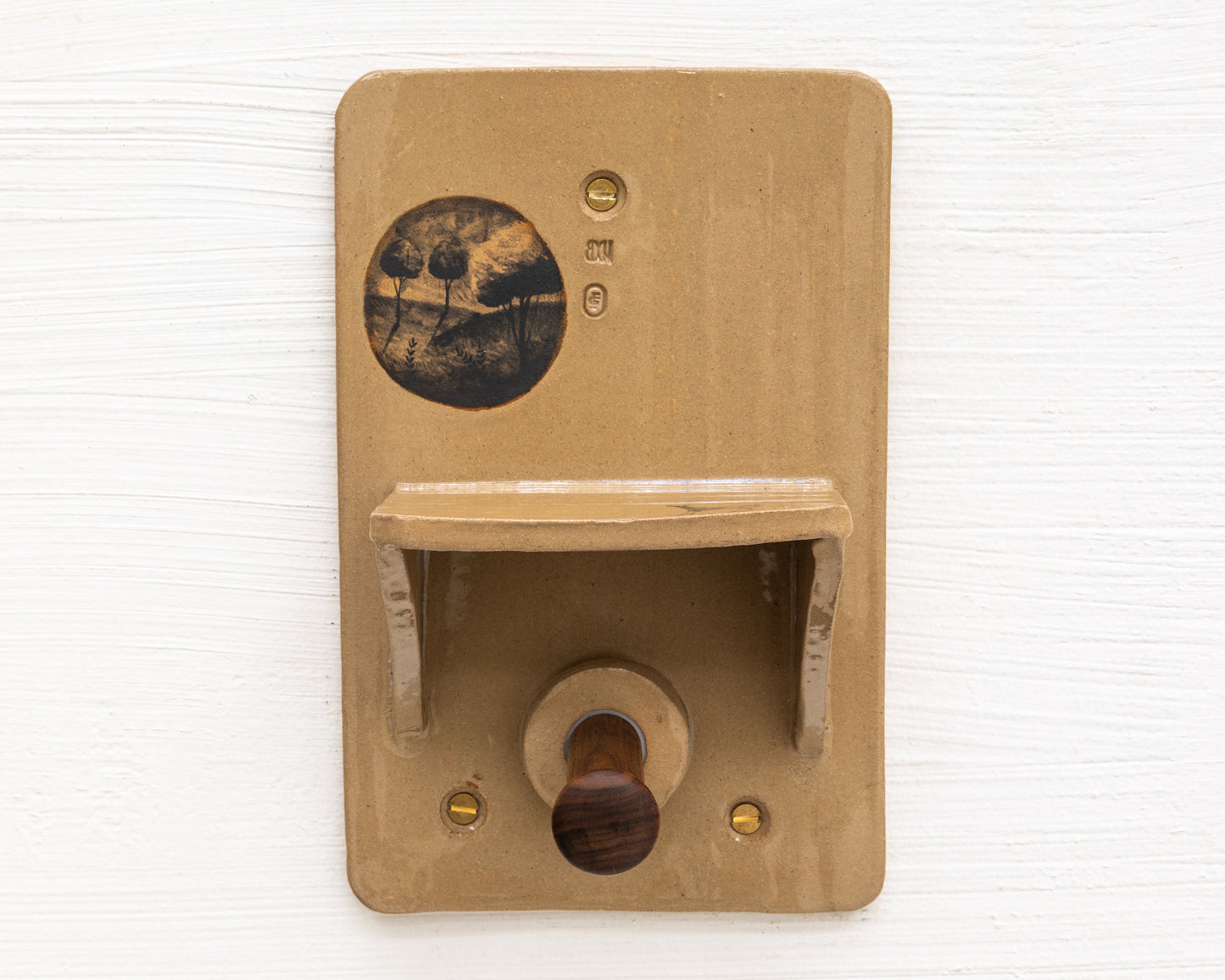 CERAMIC TOILET PAPER HOLDER