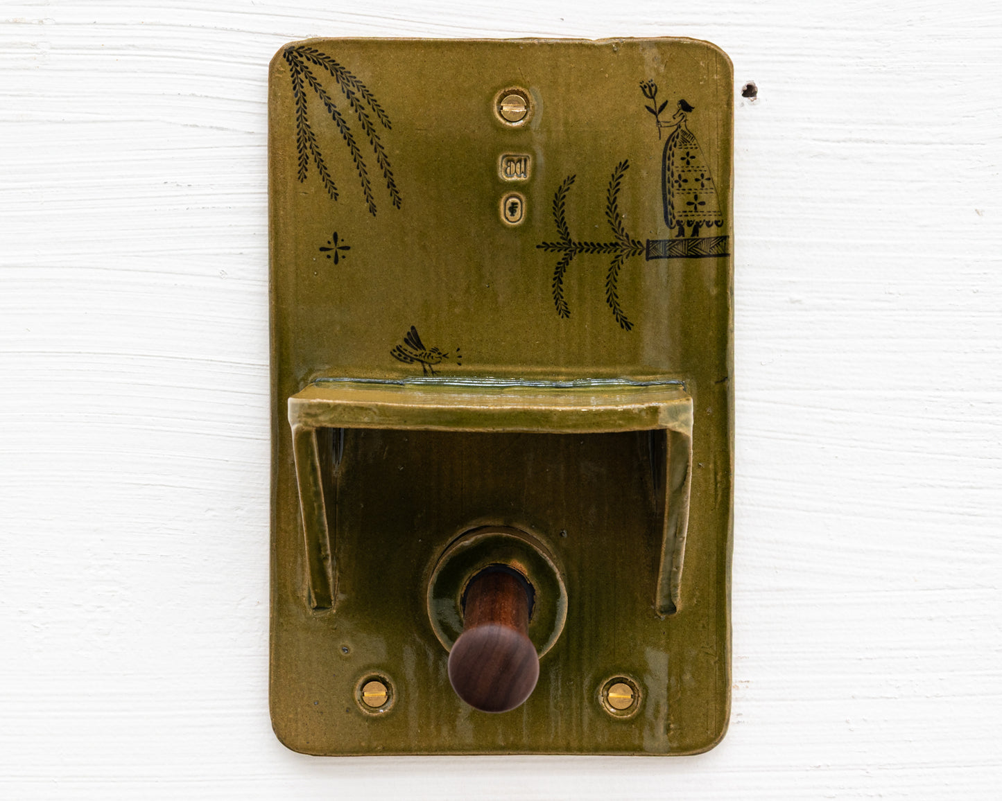 CERAMIC TOILET PAPER HOLDER