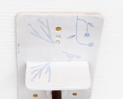 CERAMIC TOILET PAPER HOLDER