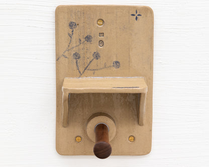 CERAMIC TOILET PAPER HOLDER