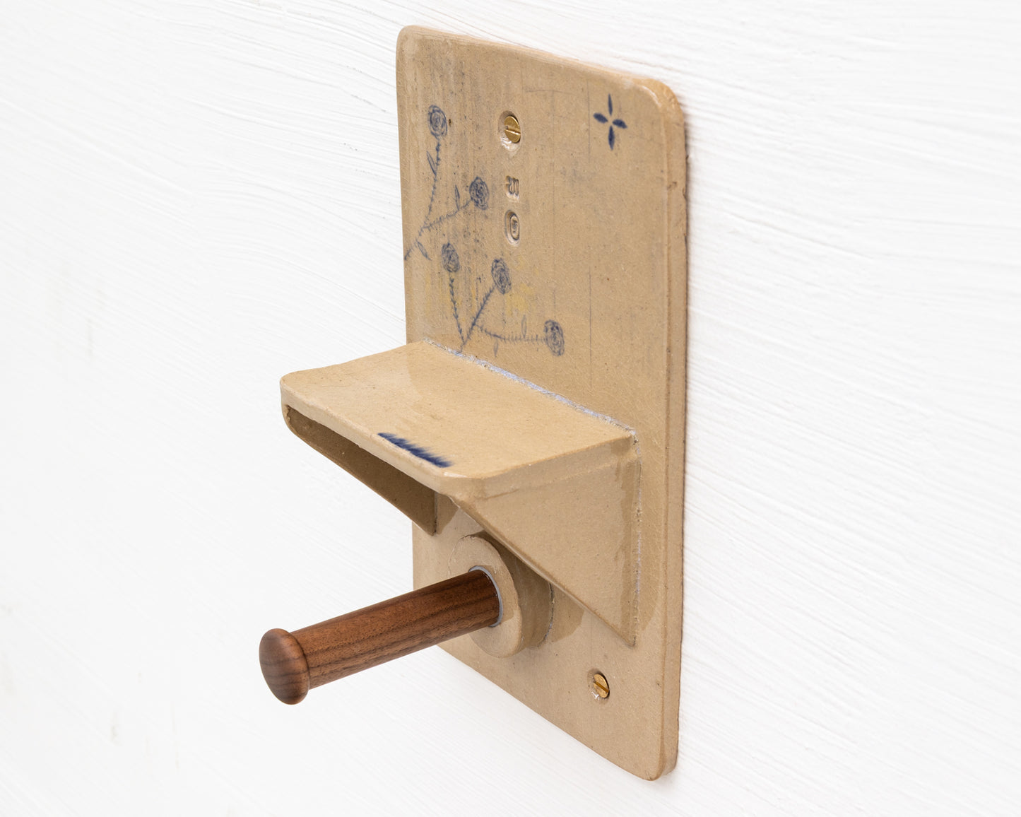 CERAMIC TOILET PAPER HOLDER