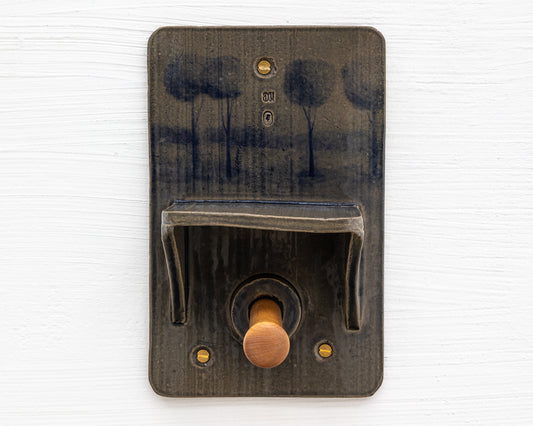 CERAMIC TOILET PAPER HOLDER
