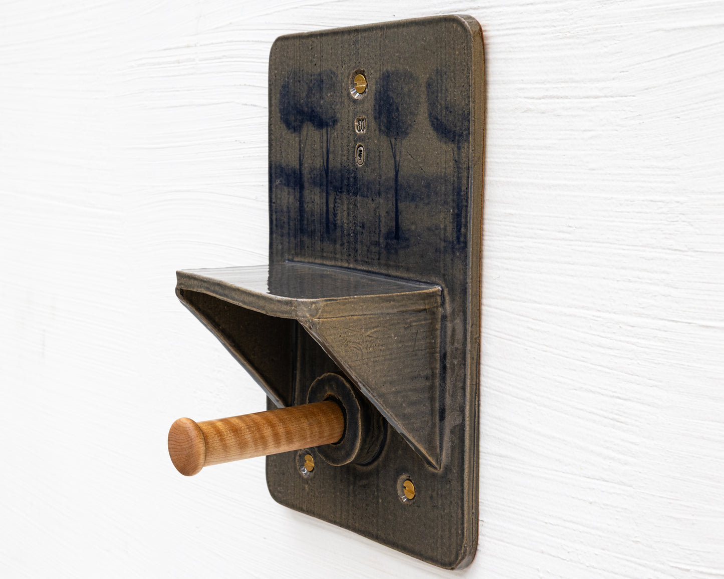CERAMIC TOILET PAPER HOLDER