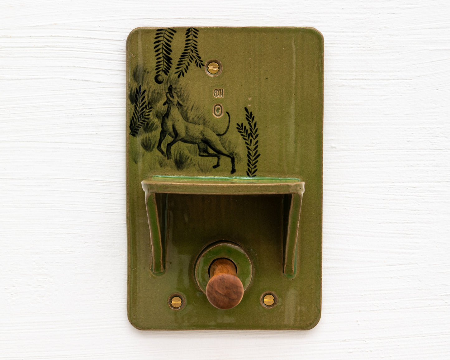 CERAMIC TOILET PAPER HOLDER