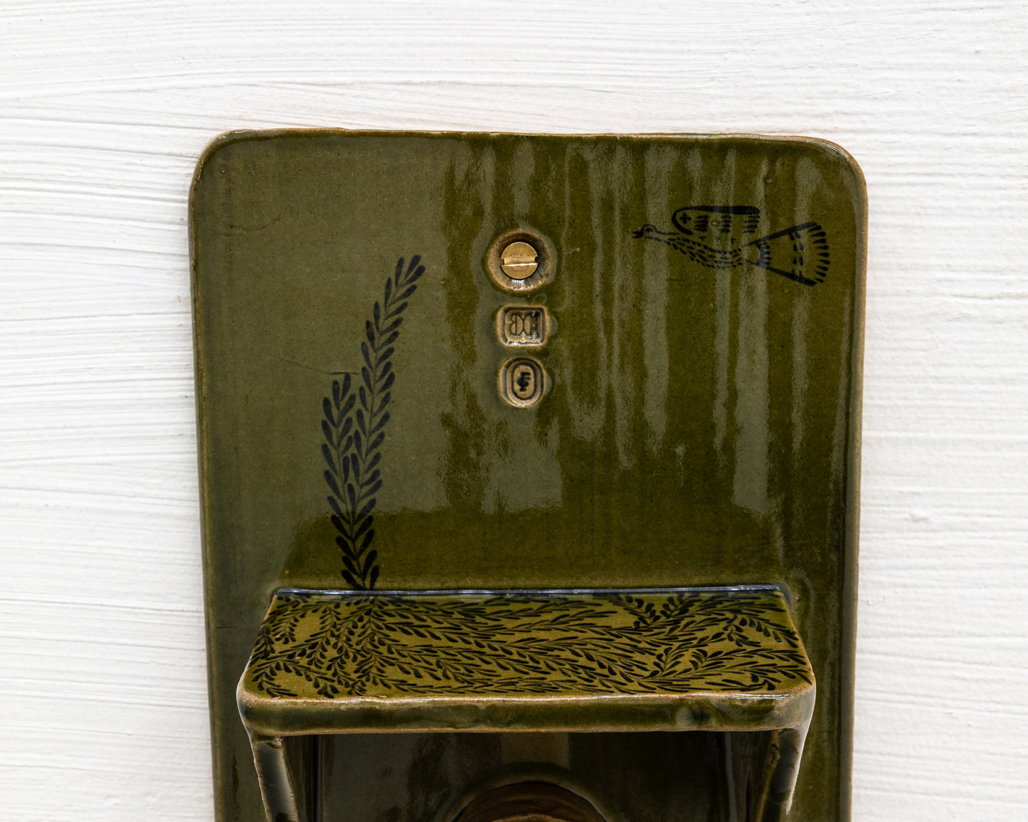 CERAMIC TOILET PAPER HOLDER