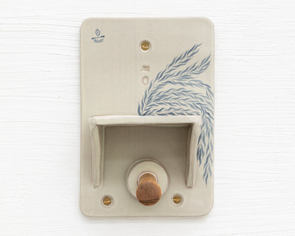 CERAMIC TOILET PAPER HOLDER
