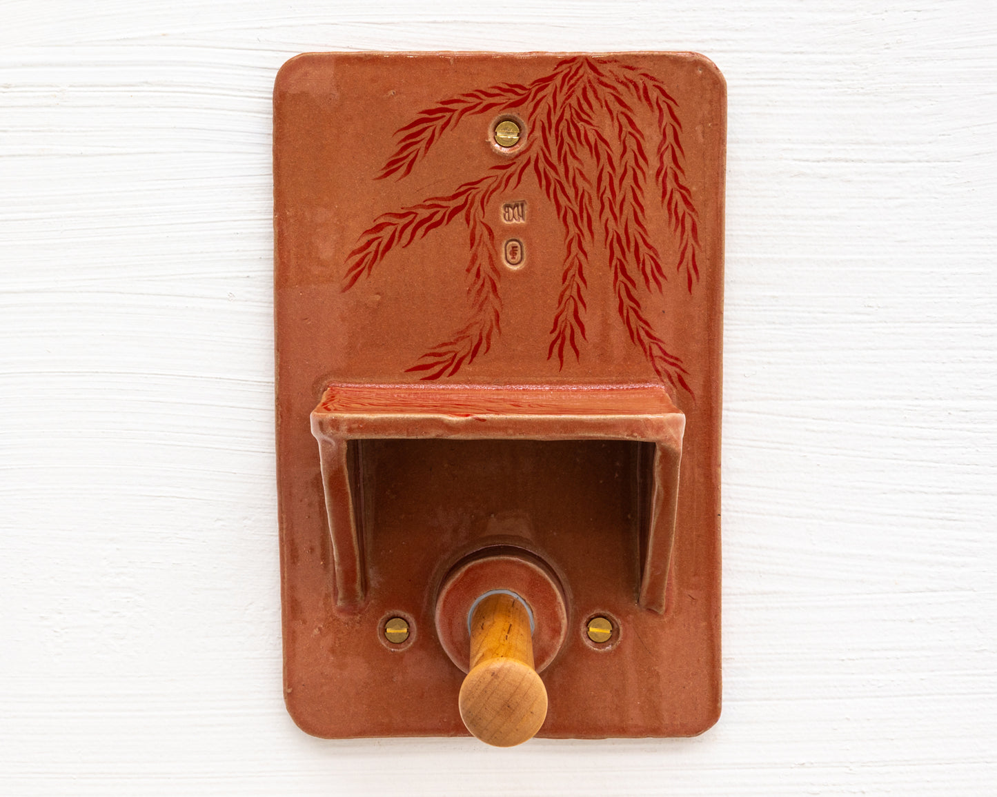 CERAMIC TOILET PAPER HOLDER