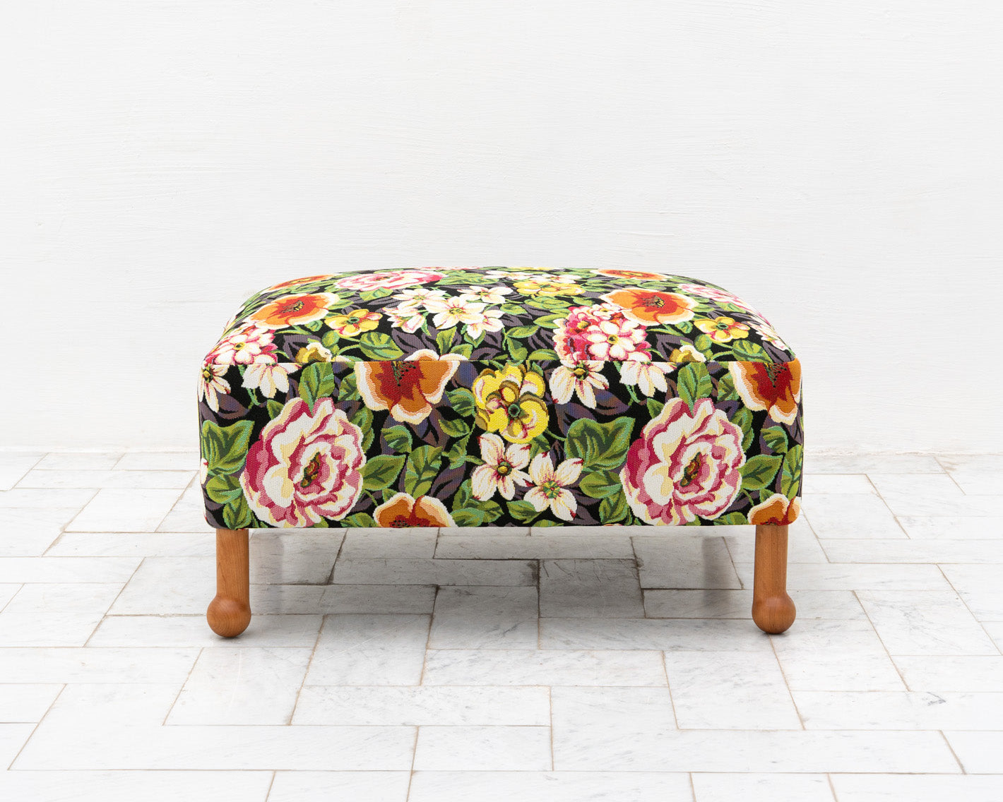 MABEL OTTOMAN - 30", BDDW FABRIC #340, CHERRY FEET