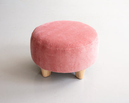 NOBOL ROUND OTTOMAN - 26", BDDW FABRIC #243, NATURAL MAPLE FEET