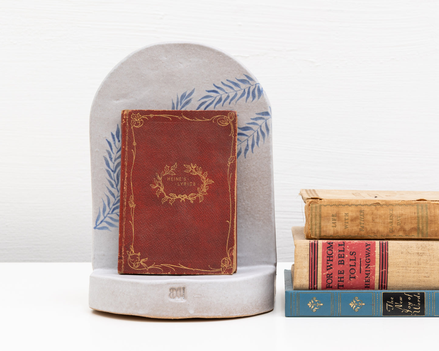 CERAMIC BOOKEND - (ED. 3/6)