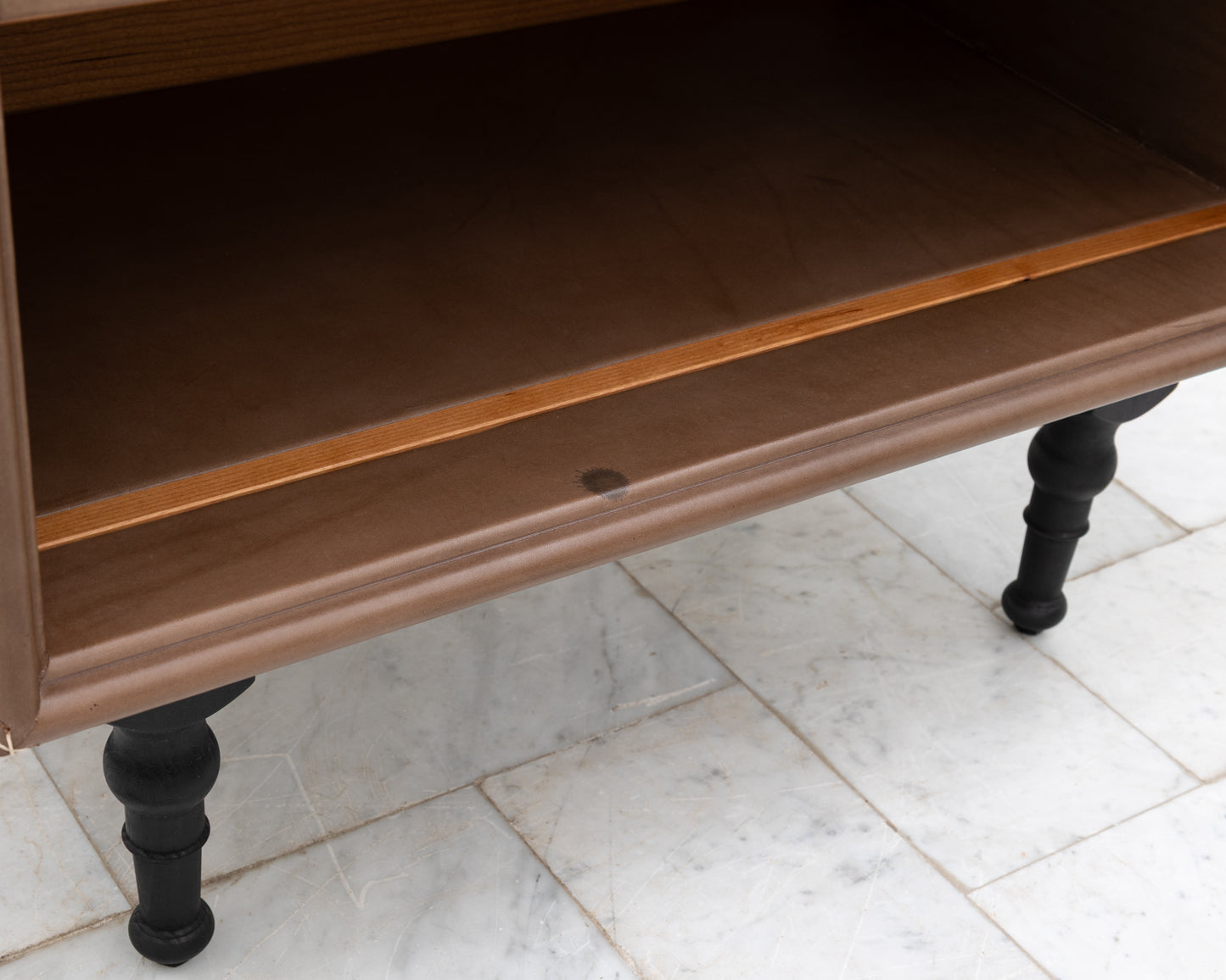 CAPTAIN'S SIDE TABLE - 25" L, BEAR LEATHER, BLACKENED BRONZE HARDWARE