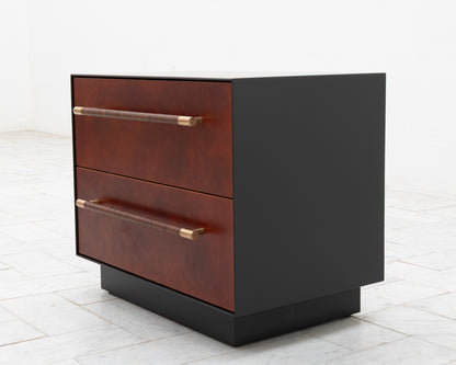 MAPPER SIDE TABLE - 25" L, GRAPHITE LACQUER EXTERIOR, NATURAL MULLED LEATHER FACES