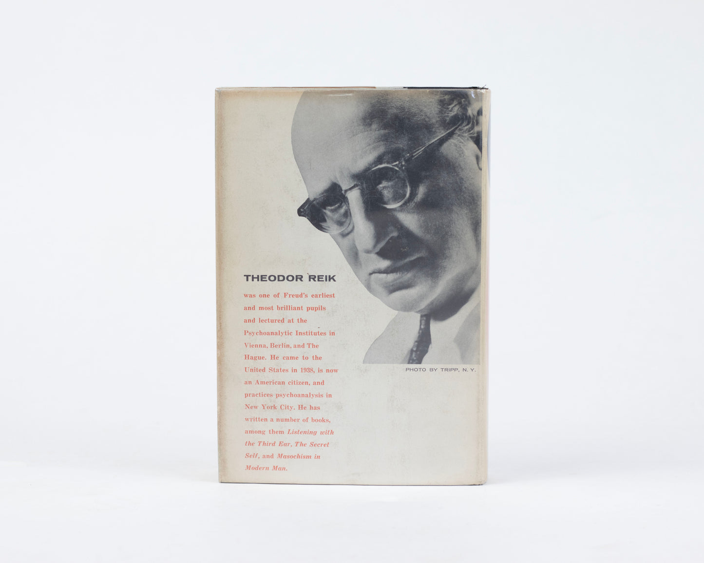 VINTAGE 1957 COPY OF "MYTH AND GUILT: THE CRIME AND PUNISHMENT OF MANKIND" BY THEODOR REIK