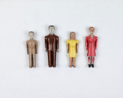 VINTAGE MID-CENTURY RENWAL JOINTED DOLLHOUSE FIGURES