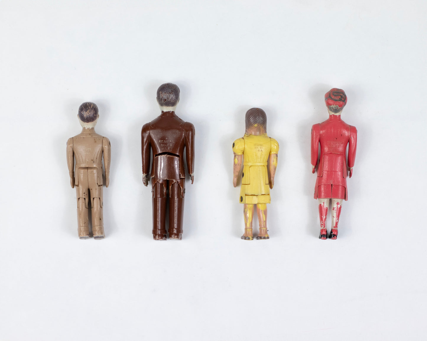 VINTAGE MID-CENTURY RENWAL JOINTED DOLLHOUSE FIGURES