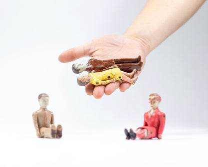 VINTAGE MID-CENTURY RENWAL JOINTED DOLLHOUSE FIGURES