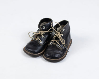 VINTAGE BLACK LEATHER TODDLER'S LACE-UP BOOTS