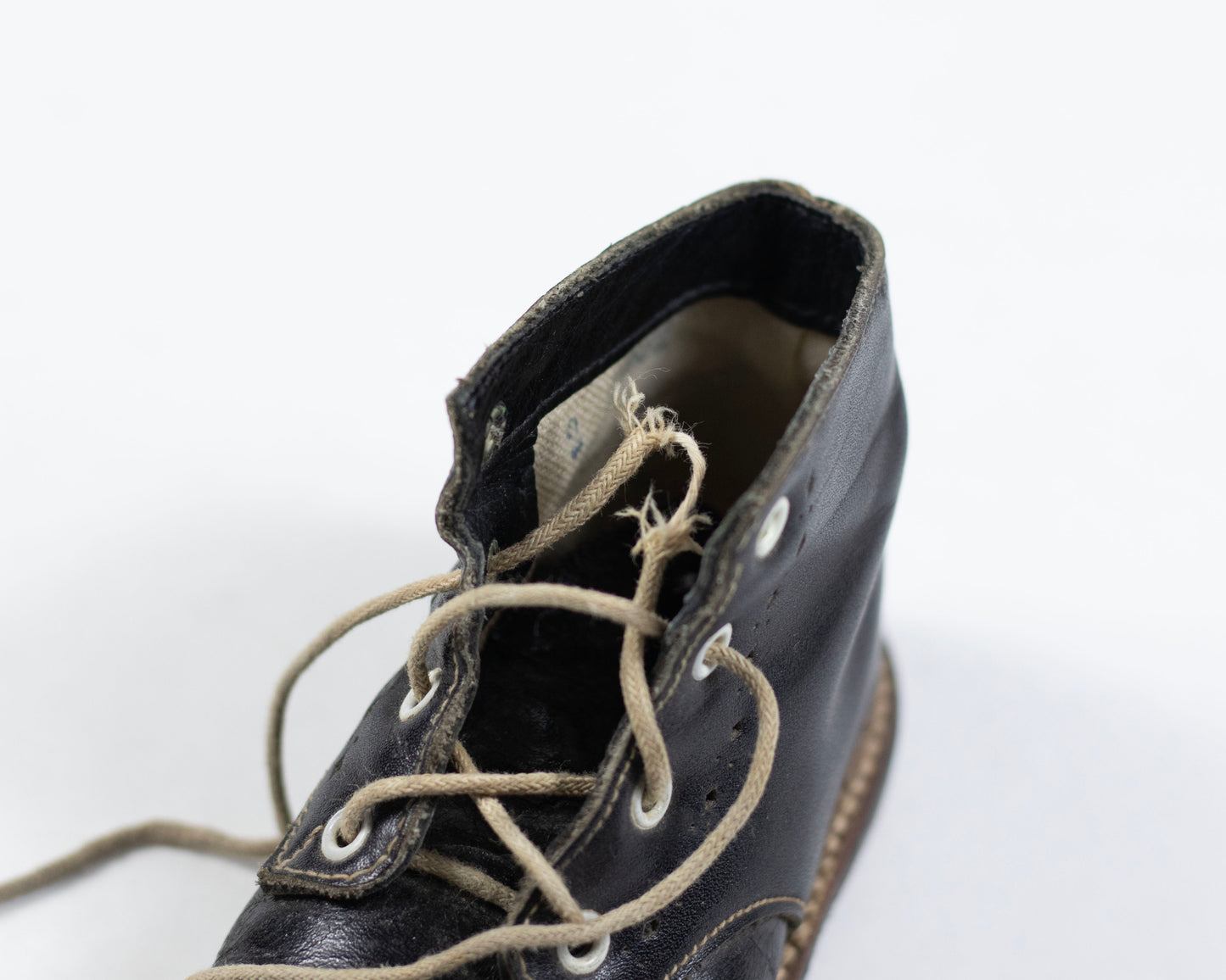 VINTAGE BLACK LEATHER TODDLER'S LACE-UP BOOTS