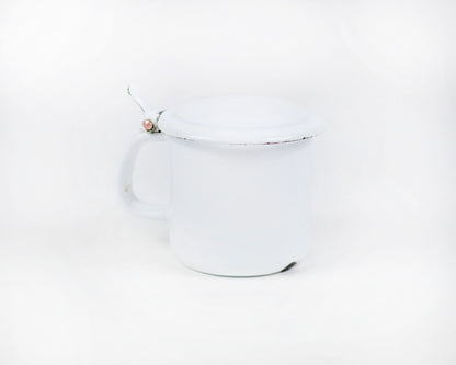 VINTAGE 1950S WHITE ENAMELWARE PERSONAL SPITTOON WITH LID