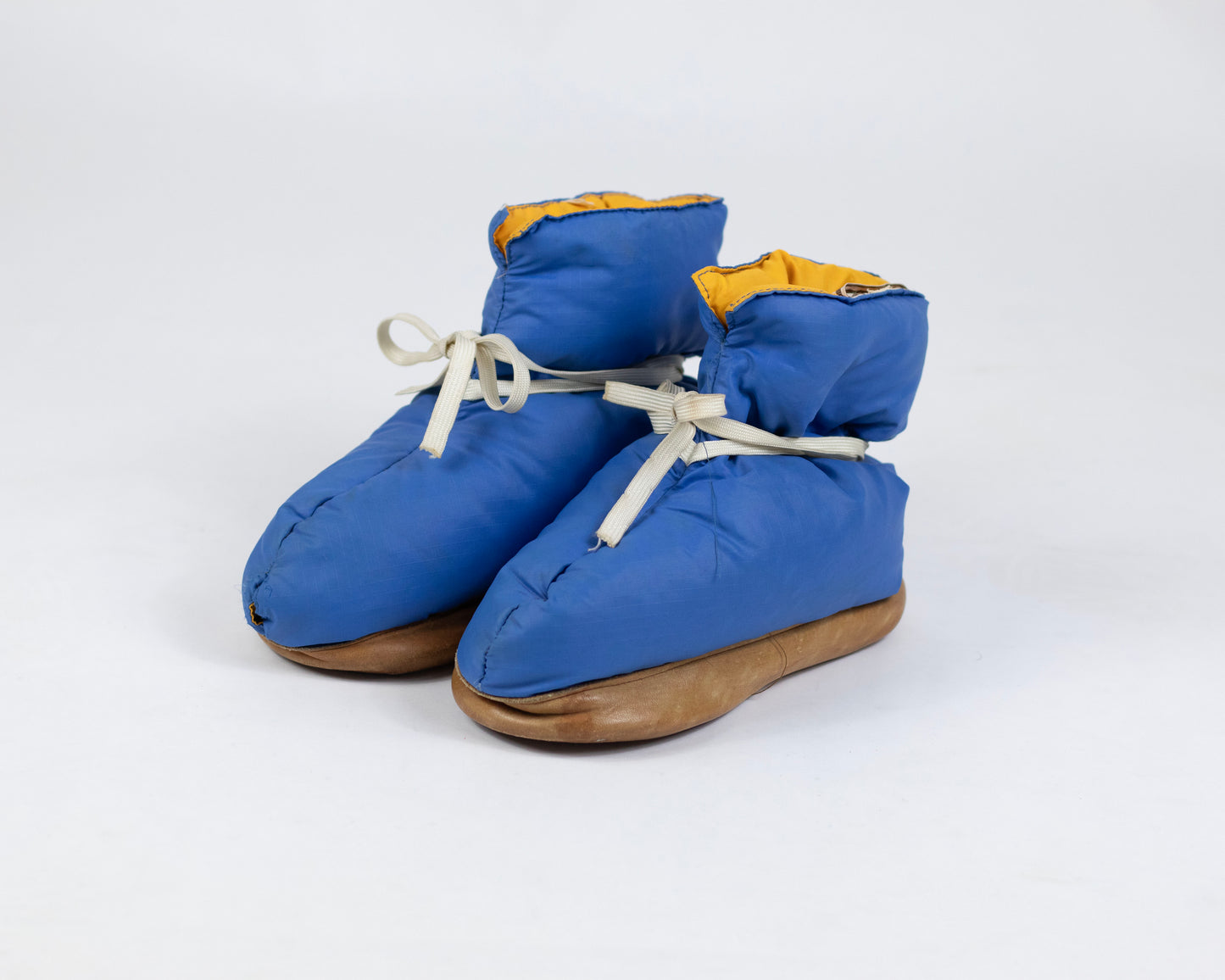 VINTAGE 1970S REI DOWN-FILLED CABIN BOOTIES