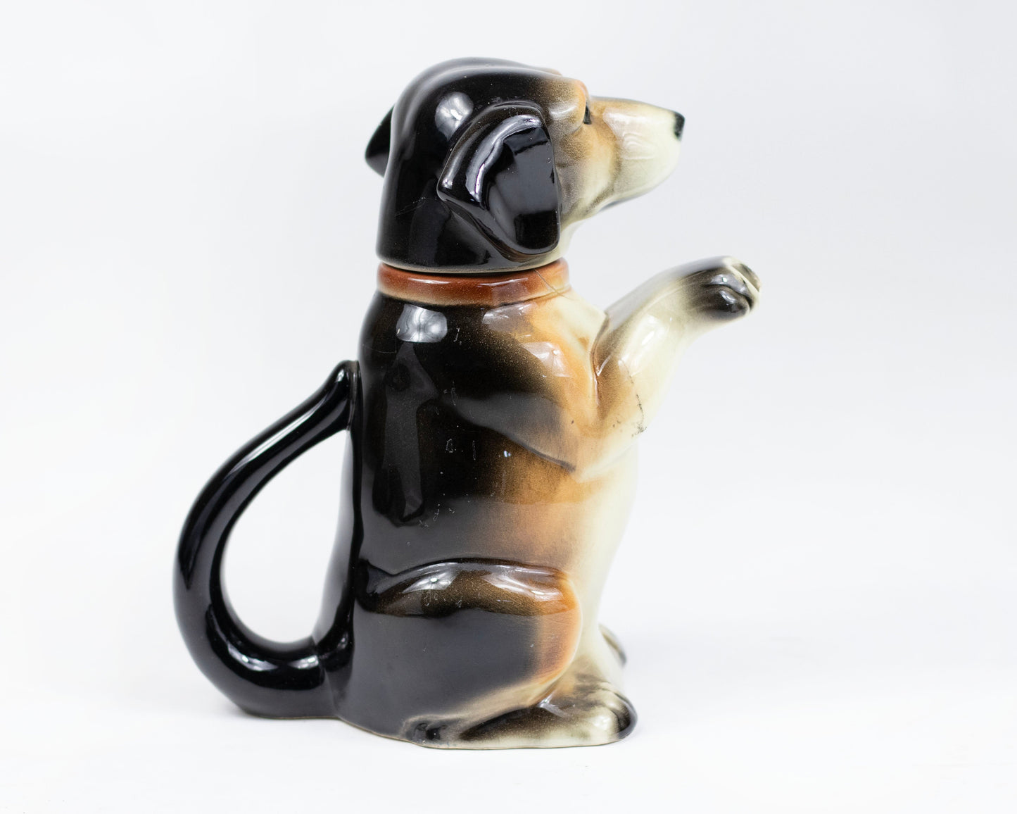 VINTAGE MID-CENTURY GERMAN PORCELAIN DACHSHUND TEAPOT