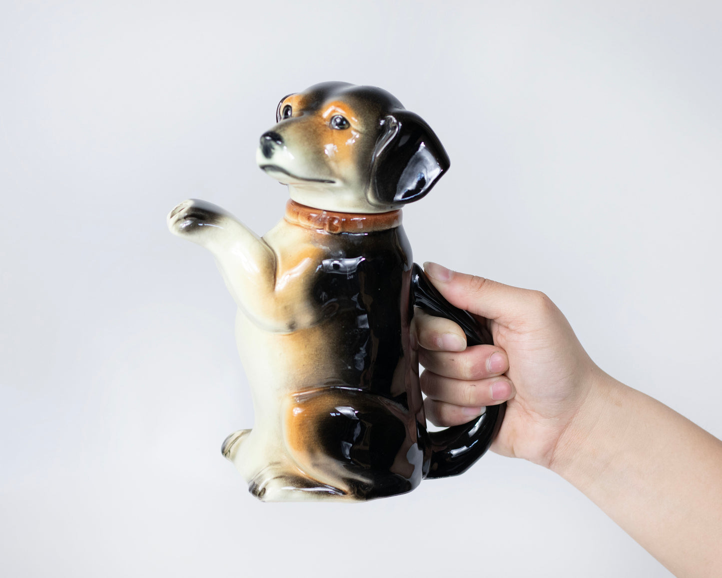 VINTAGE MID-CENTURY GERMAN PORCELAIN DACHSHUND TEAPOT