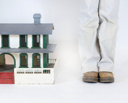 VINTAGE FOLK ART WOODEN TRAIN DEPOT