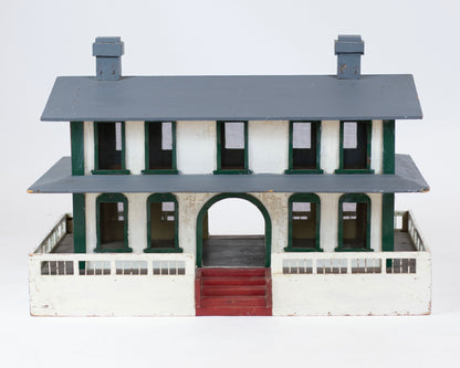 VINTAGE FOLK ART WOODEN TRAIN DEPOT