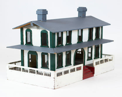 VINTAGE FOLK ART WOODEN TRAIN DEPOT
