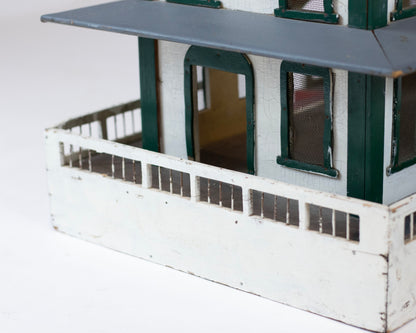 VINTAGE FOLK ART WOODEN TRAIN DEPOT