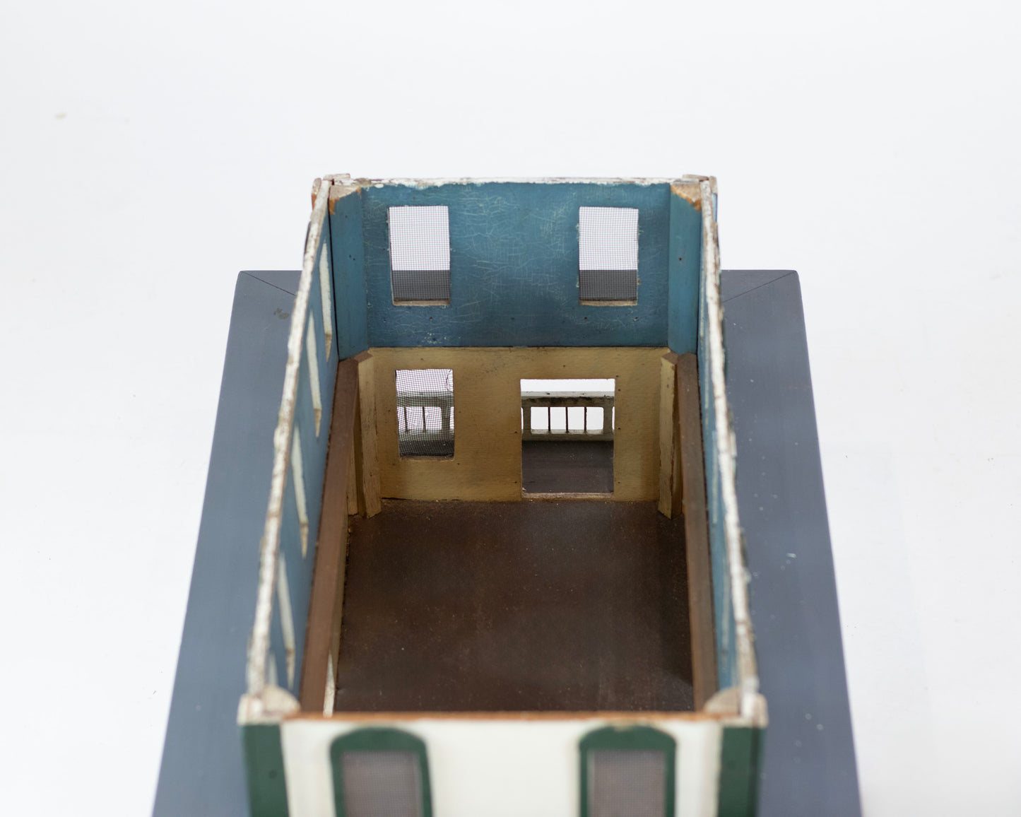 VINTAGE FOLK ART WOODEN TRAIN DEPOT
