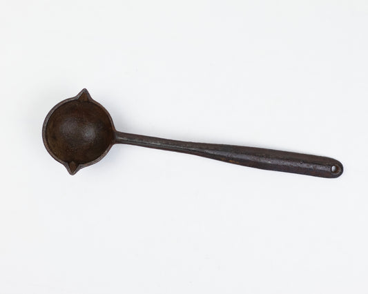 VINTAGE CAST IRON SMELTING LADLE