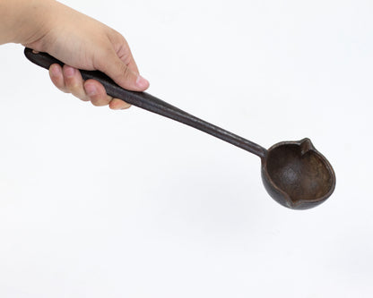 VINTAGE CAST IRON SMELTING LADLE