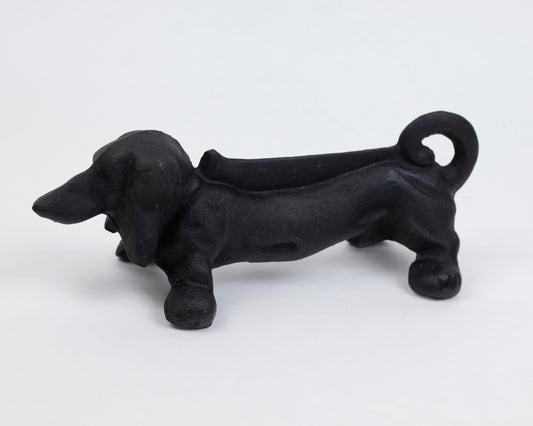 VINTAGE CAST IRON DACHSHUND-SHAPED BOOT SCRAPER