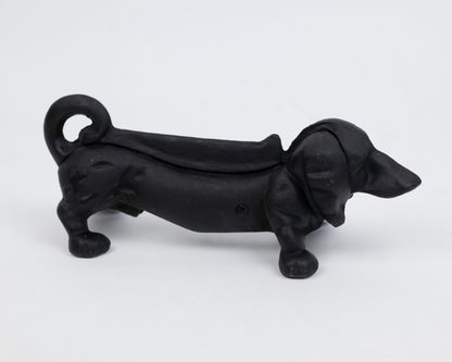 VINTAGE CAST IRON DACHSHUND-SHAPED BOOT SCRAPER